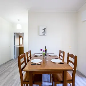 Bar And Apartamento