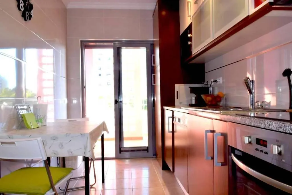 Brina, Stylish Apartment In Portimão